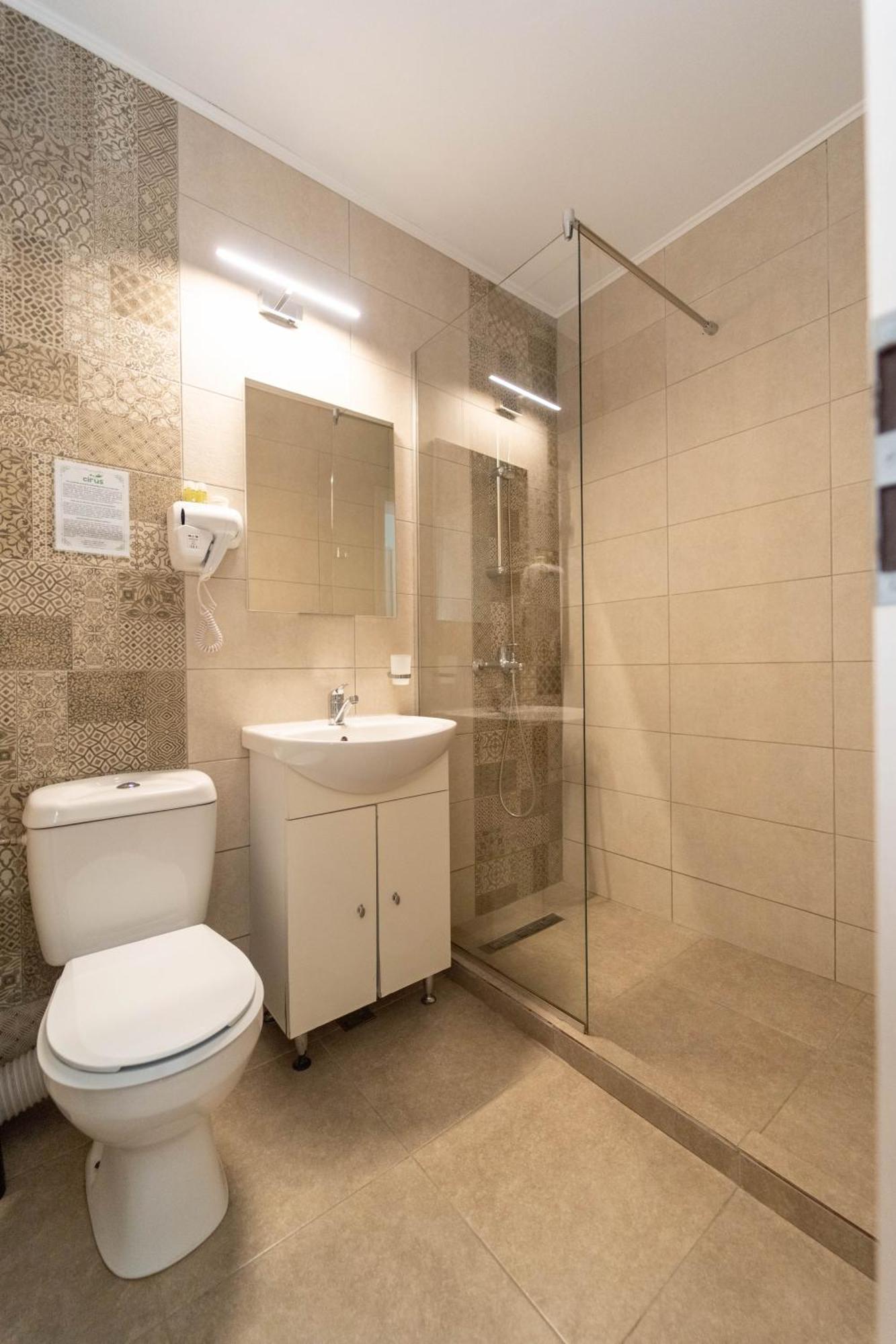 Hotel Cirus Предеал Екстериор снимка